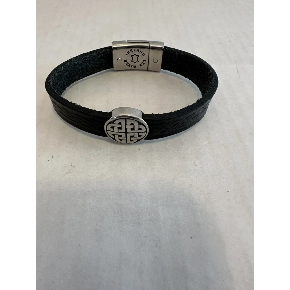 Lee River Ireland Leather Eternal Knot Single Magnetic Cuff Black & Silver Men's